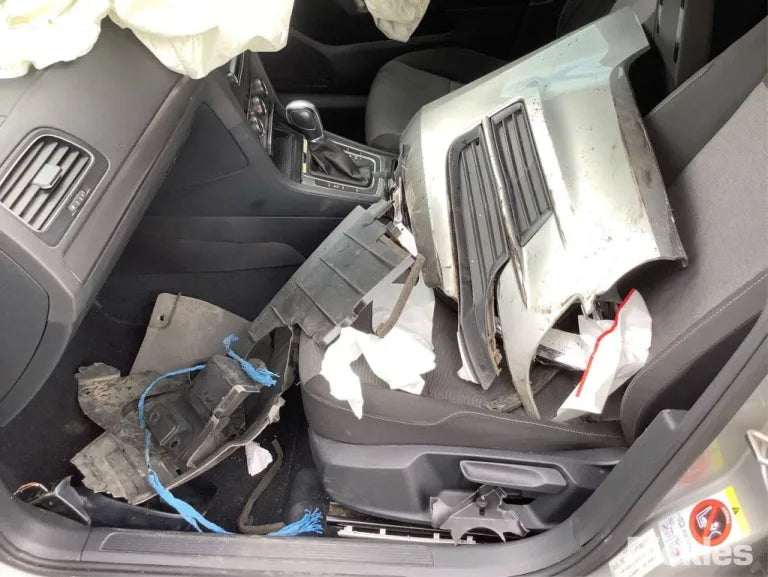 Wrecking 2016 VOLKSWAGEN GOLF for Used Parts VW0749