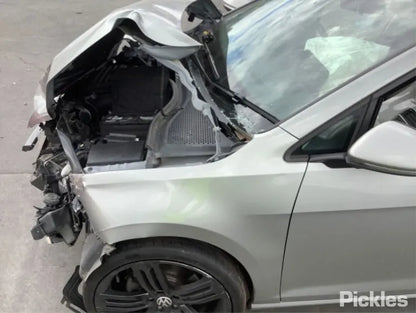 Wrecking 2016 VOLKSWAGEN GOLF for Used Parts VW0749