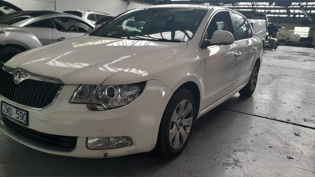 2011 SKODA SUPERB PETROL, 3T, 03/09-12/15 3T2920841 J INSTRUMENTCLUSTER