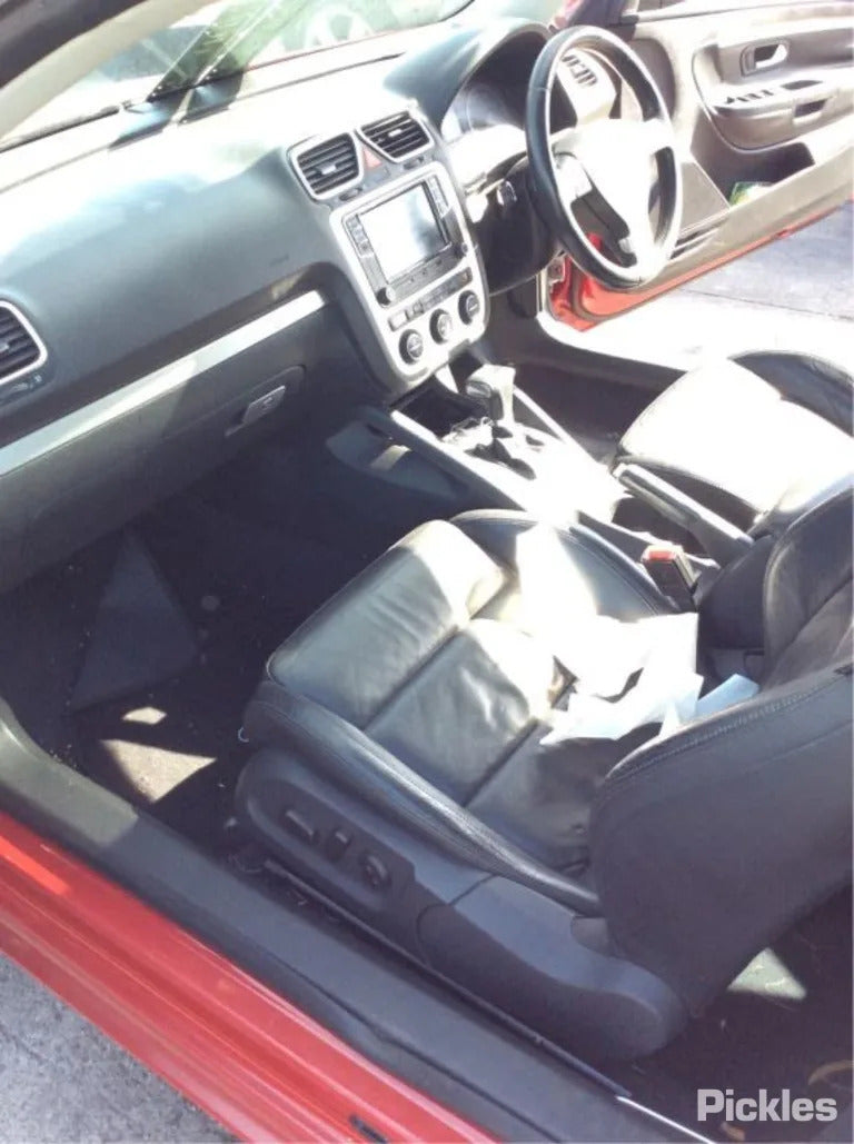 2008 VOLKSWAGEN EOS RIGHT FRONT DOOR LOCK, 1F, 02/07-12/14 1P2837016 DOOR BOOT GATE LOCK