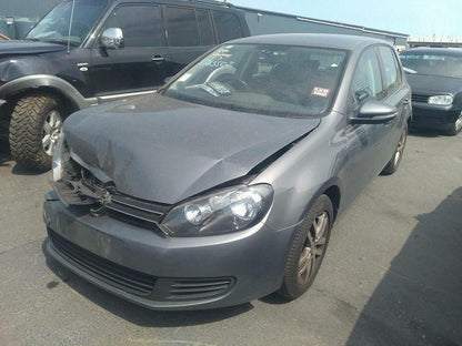 2012 VOLKSWAGEN GOLF GEN 6, HATCH, 10/08-03/13 5K6821021B LEFT GUARD
