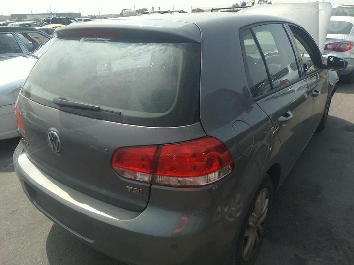 2012 VOLKSWAGEN GOLF GEN 6, HATCH, 10/08-03/13 5K6821021B LEFT GUARD
