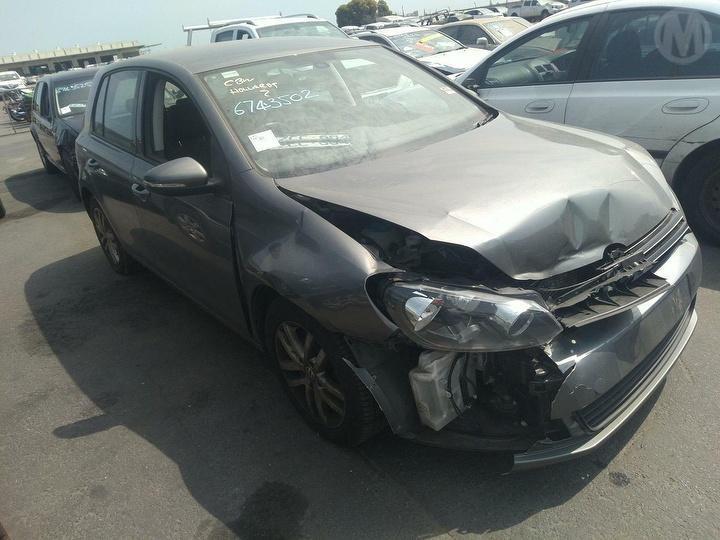 2012 VOLKSWAGEN GOLF GEN 6, HATCH, 10/08-03/13 5K6821021B LEFT GUARD