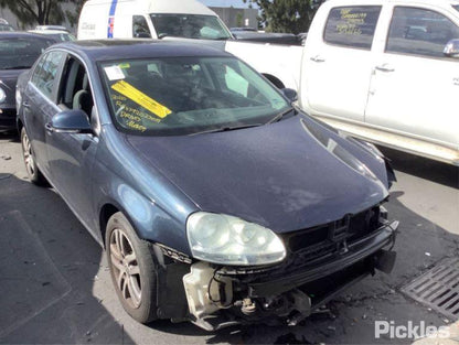 2008 VOLKSWAGEN JETTA RH SIDE, 1KM, 02/06-07/11 1K5945093H REAR GARNISH