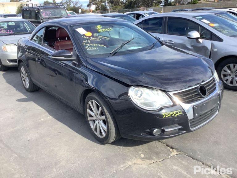 2008 VOLKSWAGEN EOS LEFT FRONT DOOR LOCK, 1F, 02/07-12/14 1P2837015 DOOR BOOT GATE LOCK