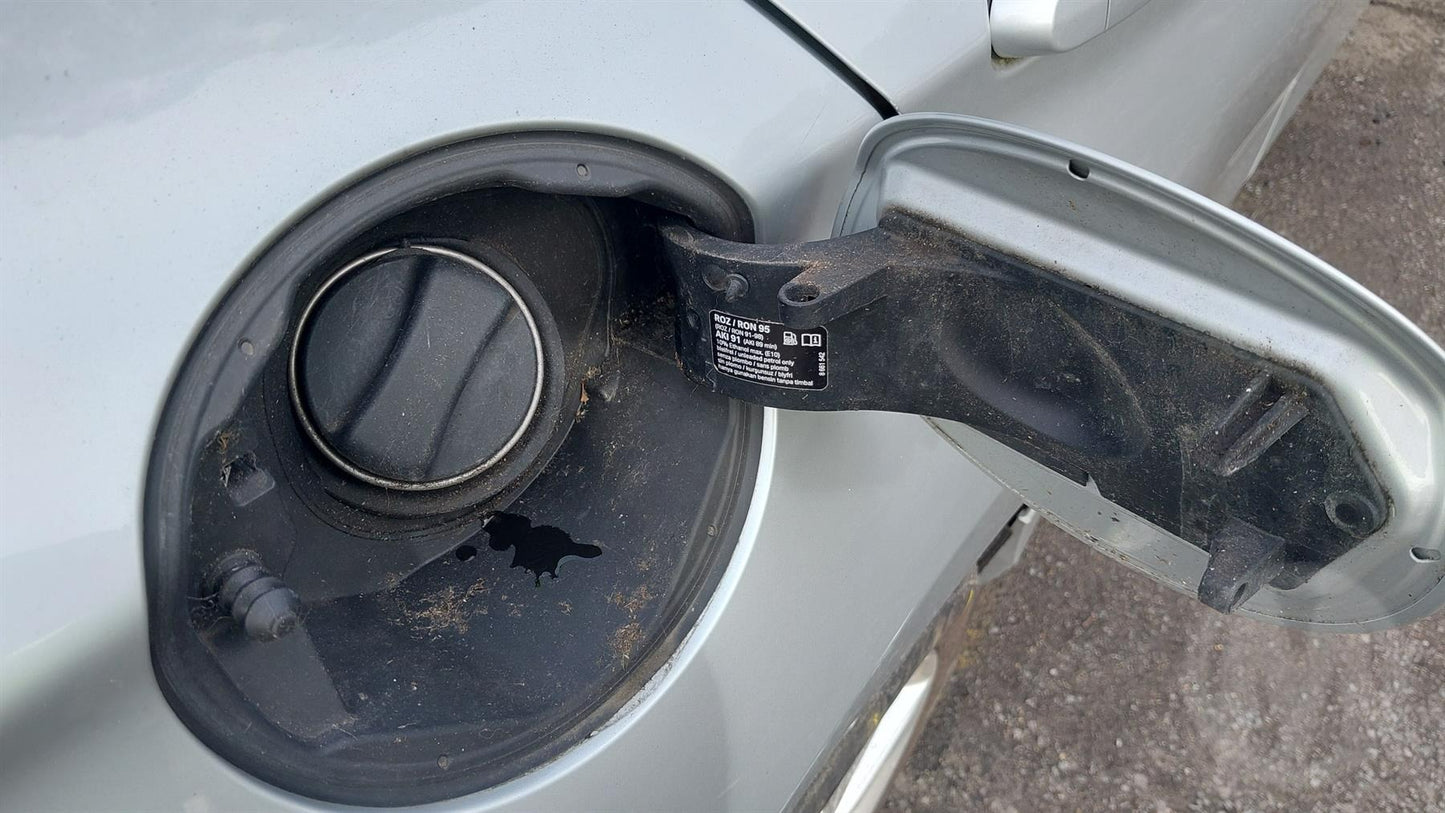 Wrecking 2016 BMW 1 SERIES for Used Parts BM1598