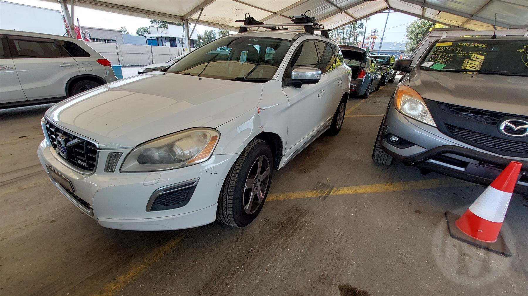 2012 VOLVO XC60 DZ, HARDENED TYPE, 02/09-04/17 31386799 RIGHT REAR DOOR WINDOW
