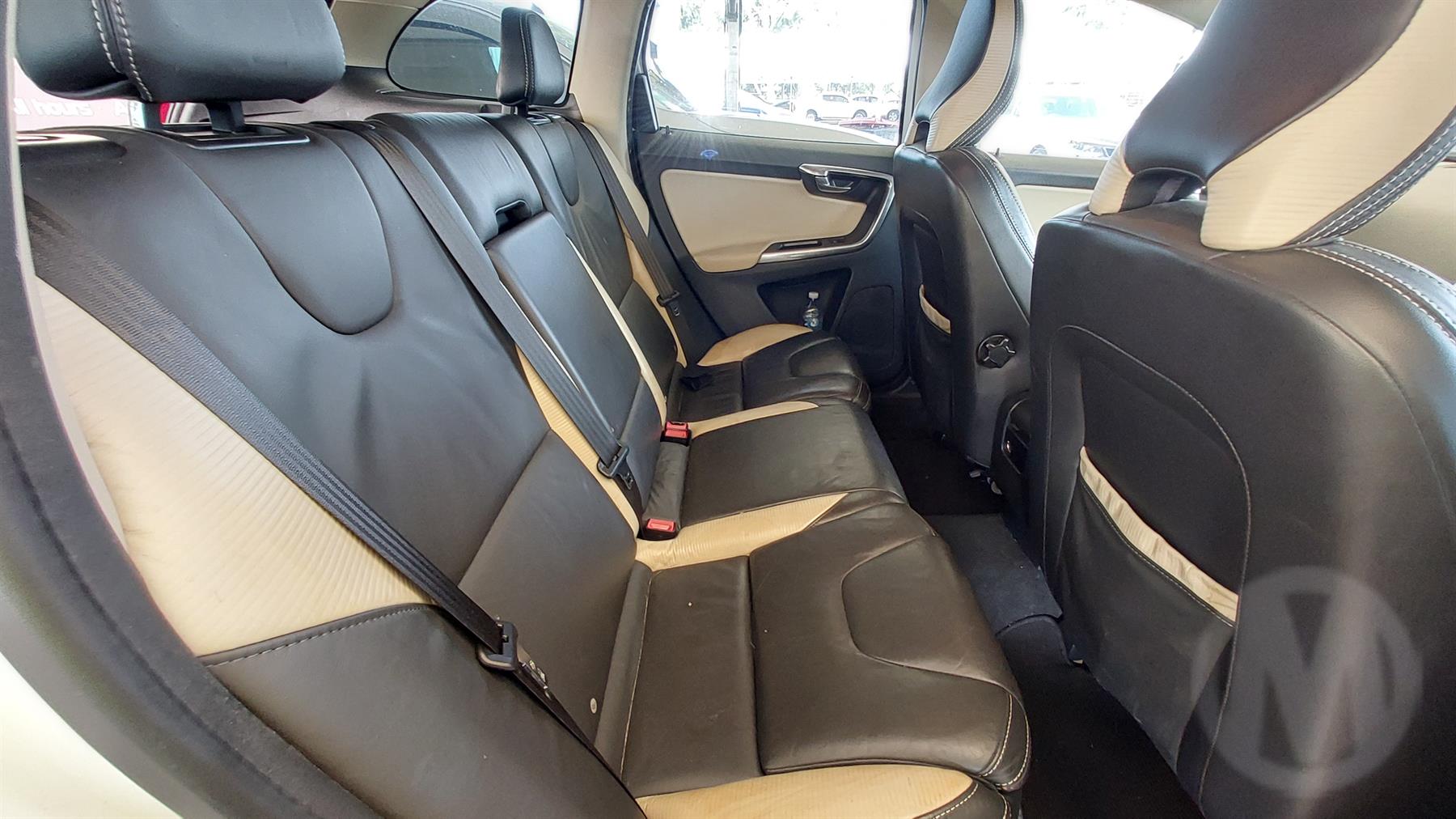 2012 VOLVO XC60 2.4, DIESEL, D5244T4/D5244T10/D5244T15/D5244T20/D5244T21, DZ, 02/09-04/17 31216665 THROTTLE BODY