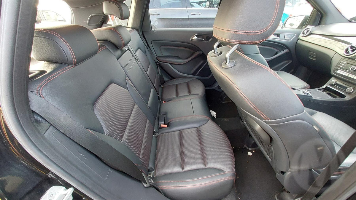 2015 MERCEDES B CLASS AUTO, AWD, PETROL, 2.0, TURBO, W246, 724.011 CODE, 11/14-02/19 A2463704003 TRANS GEARBOX