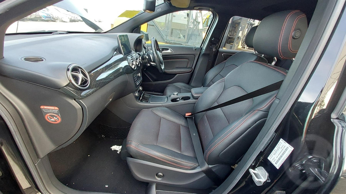 2015 MERCEDES B CLASS AUTO, AWD, PETROL, 2.0, TURBO, W246, 724.011 CODE, 11/14-02/19 A2463704003 TRANS GEARBOX