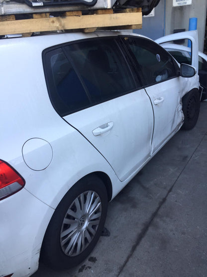 2003 BMW 3 SERIES E46, 09/98-07/06  RIGHT REAR DOOR WINDOW