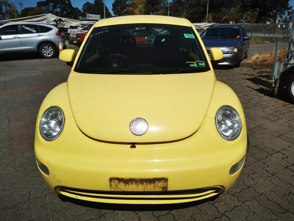 2001 VOLKSWAGEN BEETLE 9C, SUIT W/ PARK LIGHT TYPE, 01/00-09/05 1C0807421H REAR BUMPER