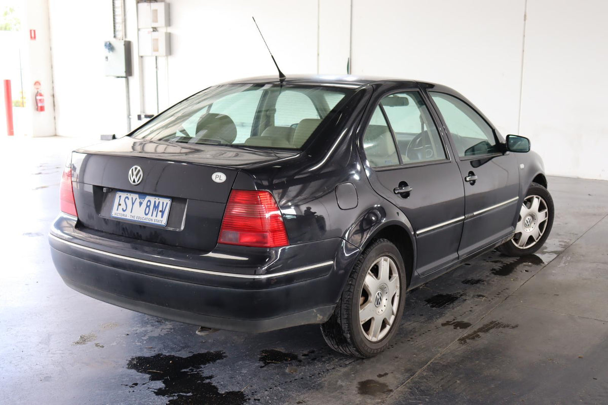 2002 VOLKSWAGEN BORA 12/99-12/05 1J5845026G RIGHT REAR DOOR WINDOW