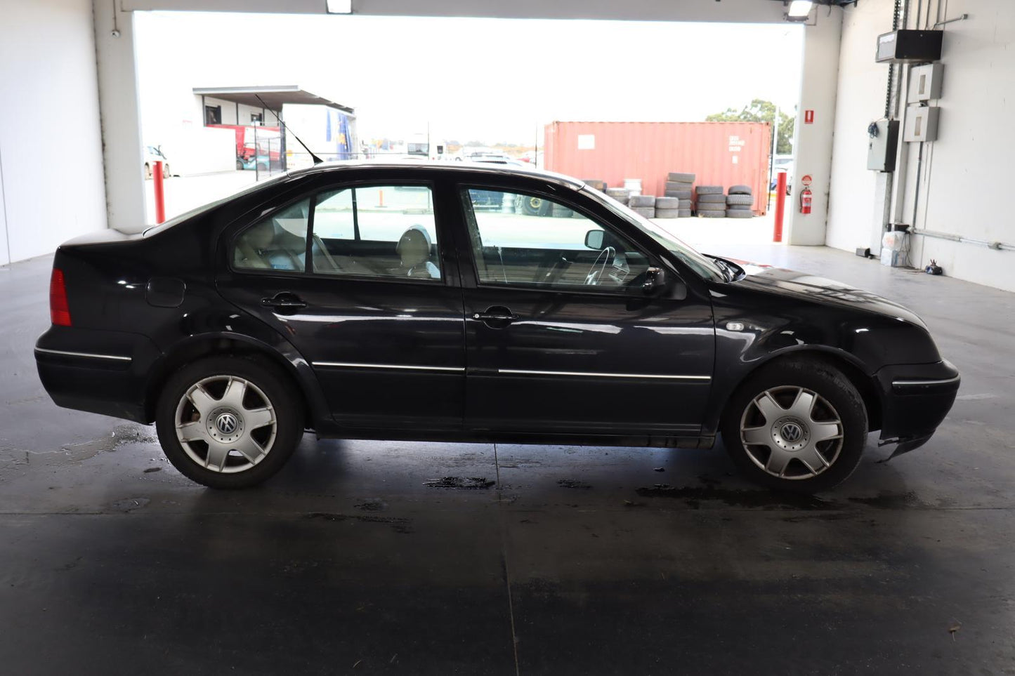 2002 VOLKSWAGEN BORA 1J, POWER, REG AND MOTOR, 12/99-12/05 1J4837461J LEFT FRONT WINDOW REG MOTOR