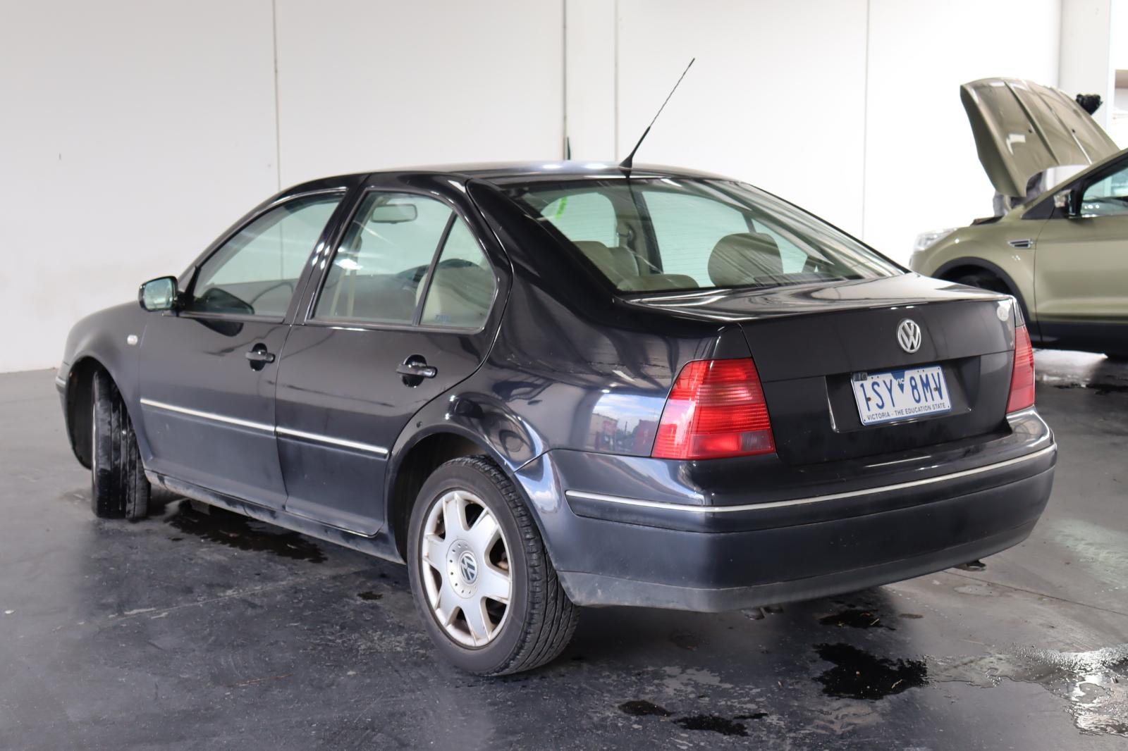 2002 VOLKSWAGEN BORA 12/99-12/05 1J5845026G RIGHT REAR DOOR WINDOW