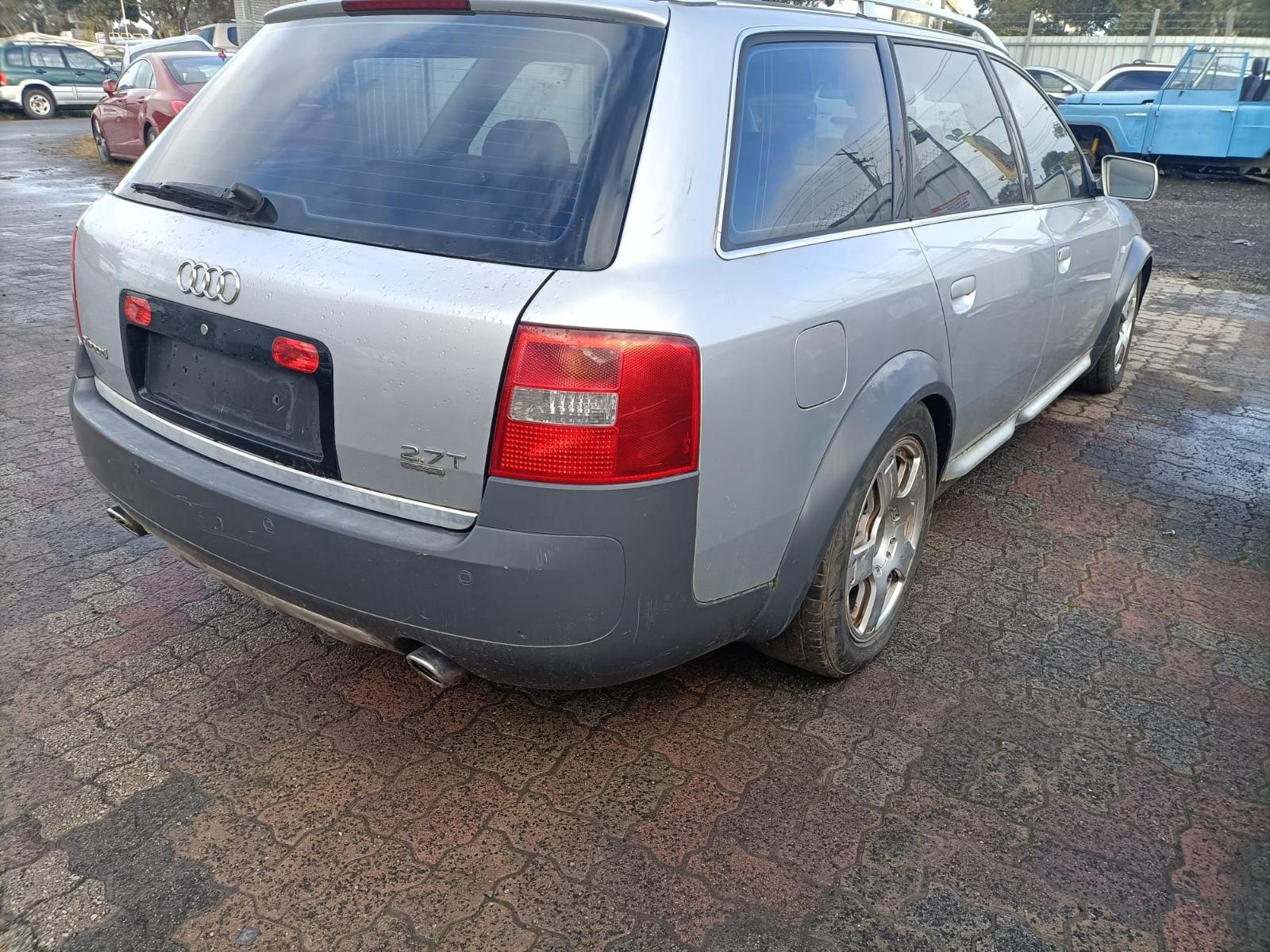 2003 AUDI A6 LEFT FRONT DOOR LOCK, C5, 10/97-12/05  DOOR BOOT GATE LOCK