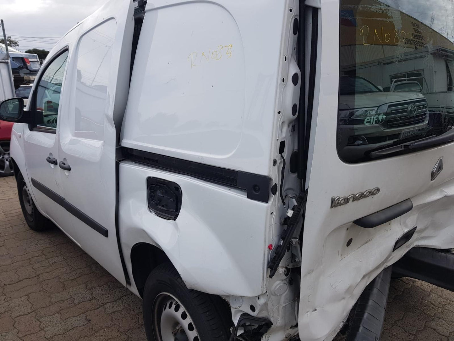 2018 RENAULT KANGOO X61, 10/10- 476608101R ABS PUMP MODULATOR