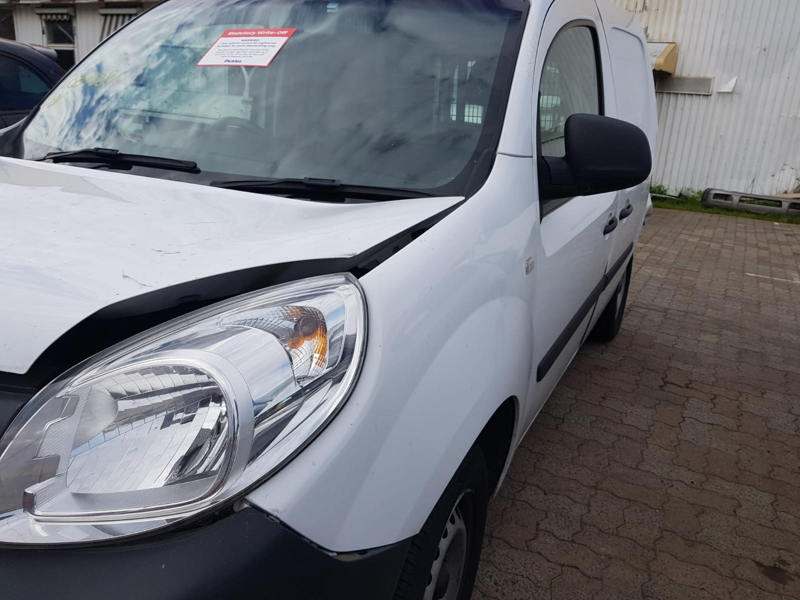 2018 RENAULT KANGOO X61, 10/10- 476608101R ABS PUMP MODULATOR