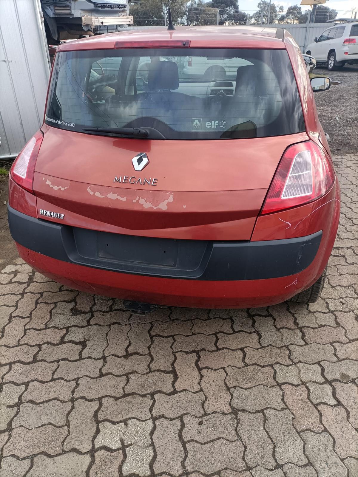 2006 RENAULT MEGANE STANDARD TYPE, SILVER MASK (UPDATE), 12/06-08/10 7701054657 RIGHT HEADLAMP