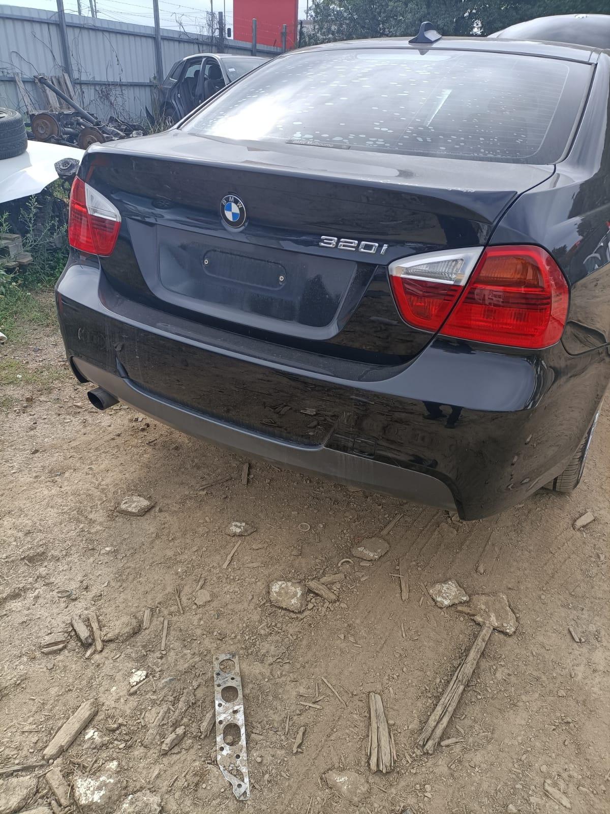 2006 BMW 3 SERIES E90, SEDAN, NON LED TYPE, 03/05-10/08 63216937458 RIGHT TAILLIGHT