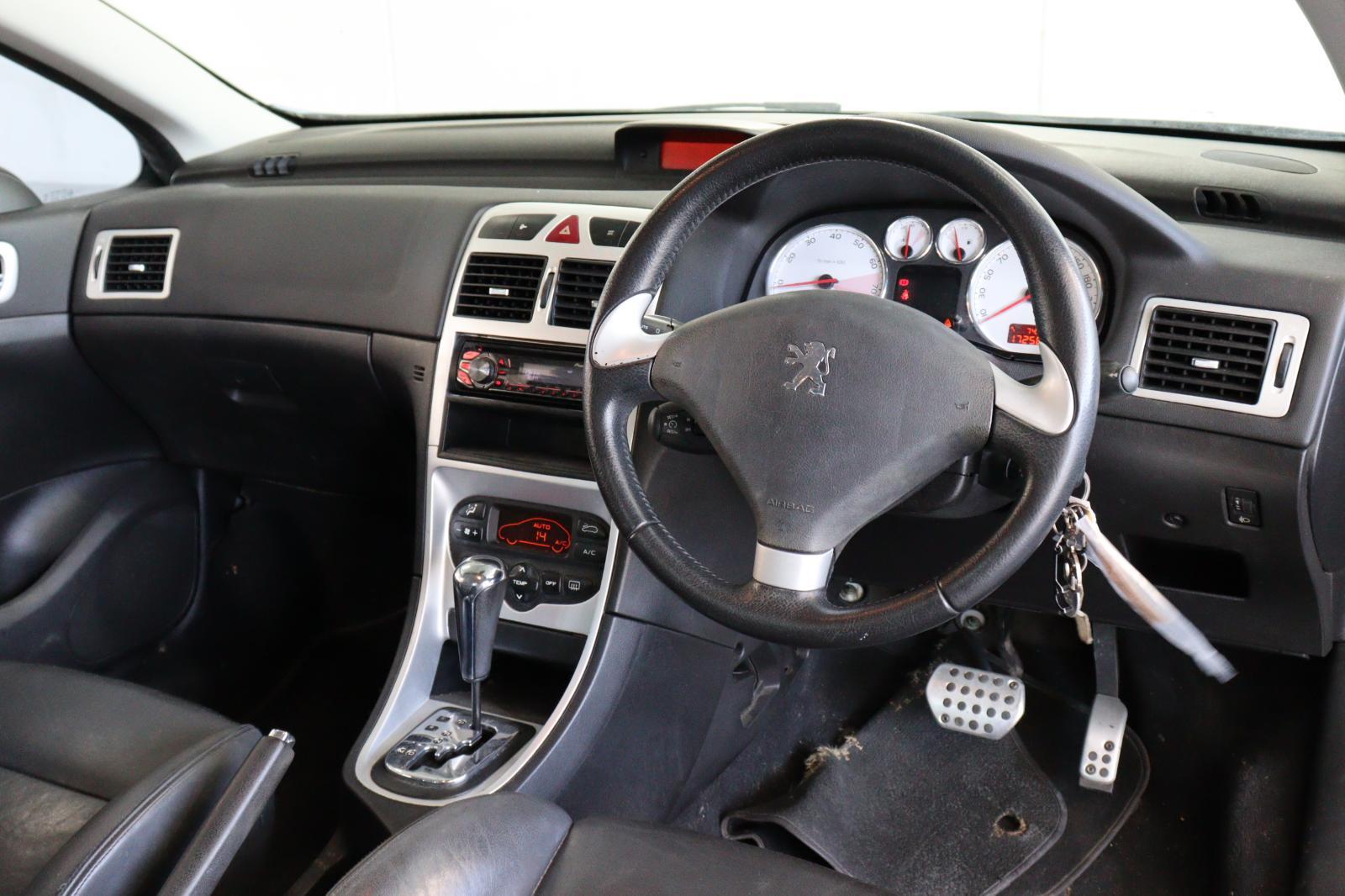 2005 PEUGEOT 307 T5, CABRIO (ON BODY), 11/03-09/05 6350S3 LEFT TAILLIGHT