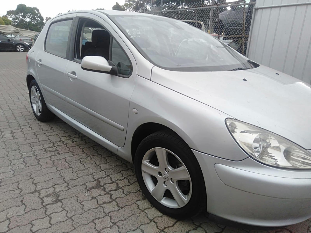 2004 PEUGEOT 307 T5-T6, POWER, NON FOLDING (1 PLUG TYPE), 12/01-12/09 8149CH RIGHT DOOR MIRROR