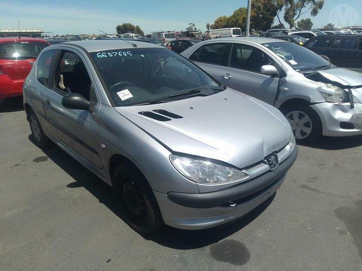 2004 PEUGEOT 206 XT/XR, EARLY (NO PAINT ON BUMPER MOULDS), T1, 10/99-11/07  RIGHT GUARD