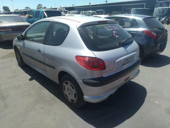 2004 PEUGEOT 206 XT/XR, EARLY (NO PAINT ON BUMPER MOULDS), T1, 10/99-11/07  RIGHT GUARD