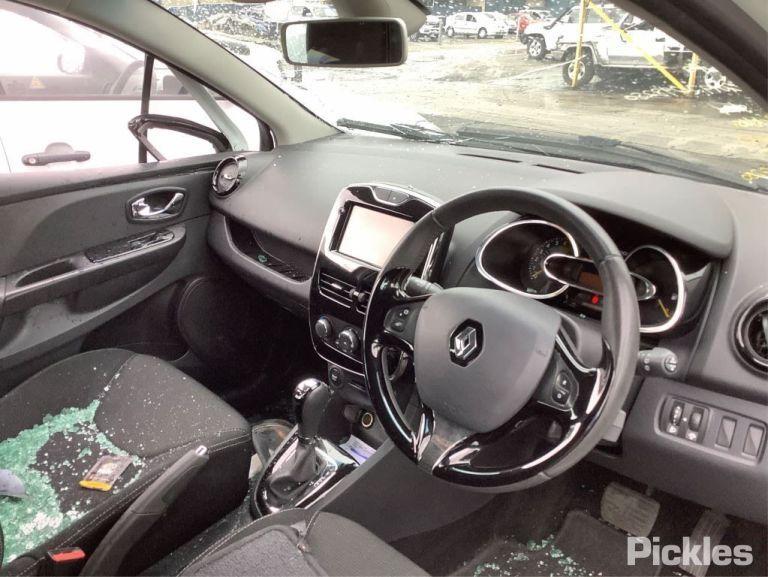 2014 RENAULT CLIO DAYTIME RUNNING LAMP, X98, AUTHENTIQUE/EXPRESSION/DYNAMIQUE, 09/13-07/16 261500097R LEFT INDICATOR FOG SIDE