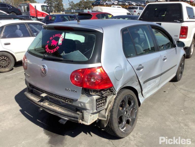 2006 VOLKSWAGEN GOLF GEN 5, HATCH, NON TINTED TYPE, 07/04-02/09 1K6945096AA RIGHT TAILLIGHT