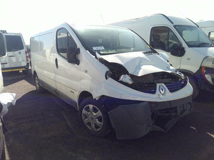 2013 RENAULT TRAFIC HEAD UNIT, X83, 10/10-12/14 281152957R RADIO CD DVD SAT TV