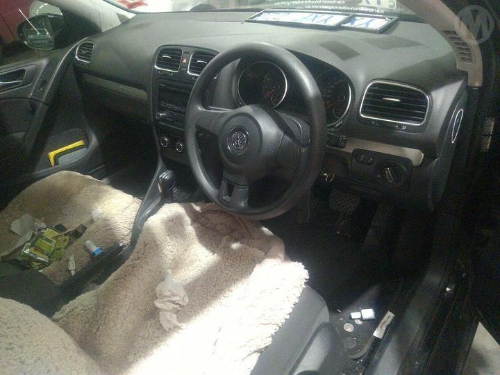 2012 VOLKSWAGEN GOLF STEERING WHEEL, HATCH, GEN 6, 12/08-03/13 5K0971584B RIGHT AIRBAG