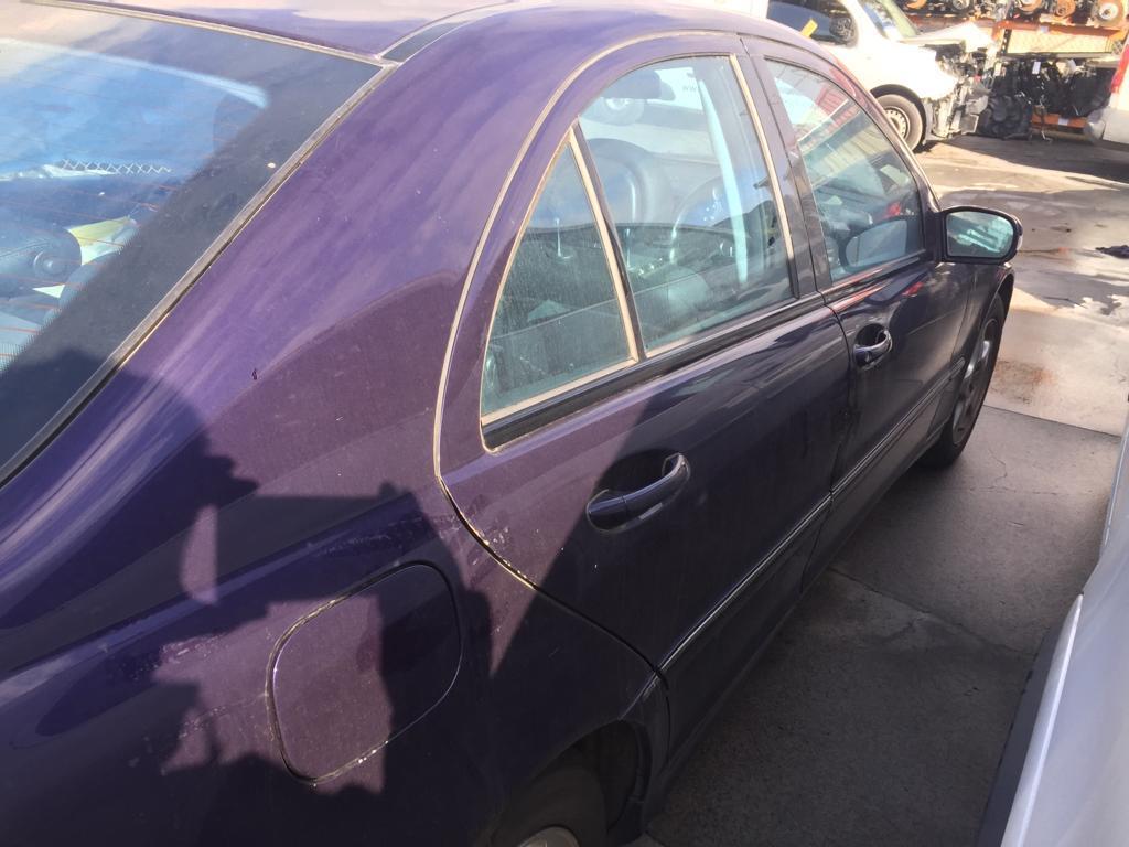 2001 MERCEDES C CLASS W203/S203, SEDAN/WAGON, 11/00-06/07 A2037200105 LEFT FRONT DOOR