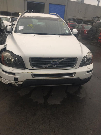 2011 VOLVO XC90 HALOGEN, BLACK INSERT TYPE, 07/03-12/14 30784151 LEFT HEADLAMP