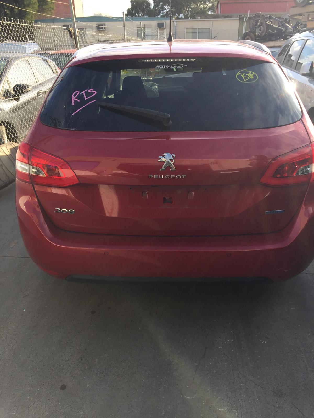 2015 PEUGEOT 308 DAYTIME RUNNING LAMP, PALE BLACK TYPE, T9, ACCESS/ACTIVE, 03/15-01/21 6208Q3 LEFT INDICATOR FOG SIDE