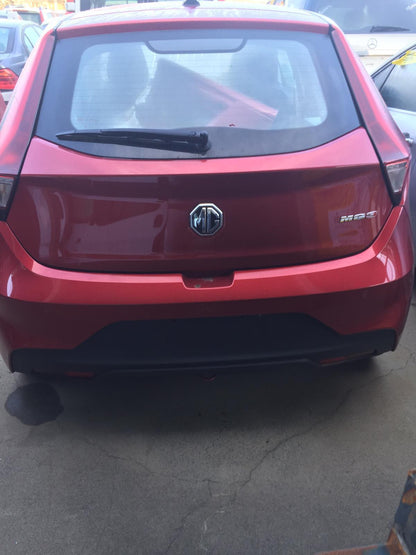 2018 MG MG3 IN BODY, SZP1, CLEAR ON BOTTOM, 06/18-  LEFT TAILLIGHT