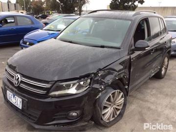 2012 VOLKSWAGEN TIGUAN STEERING WHEEL, 5N, 06/10-08/16 1T0880201AA RIGHT AIRBAG