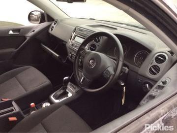2012 VOLKSWAGEN TIGUAN STEERING WHEEL, 5N, 06/10-08/16 1T0880201AA RIGHT AIRBAG