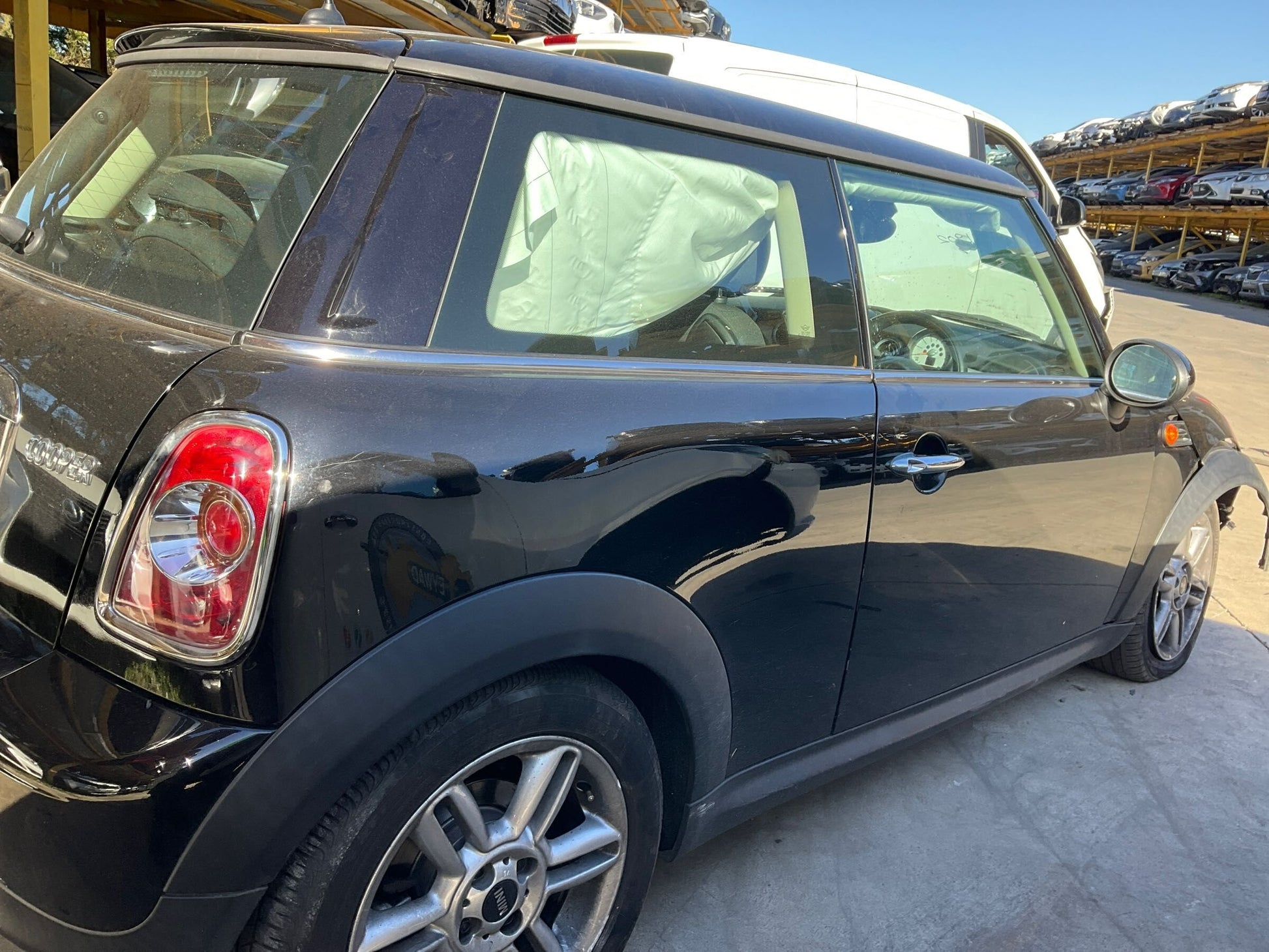2011 MINI COOPER REAR, R60, 01/11-12/16 61313455630 COURTESY LIGHT