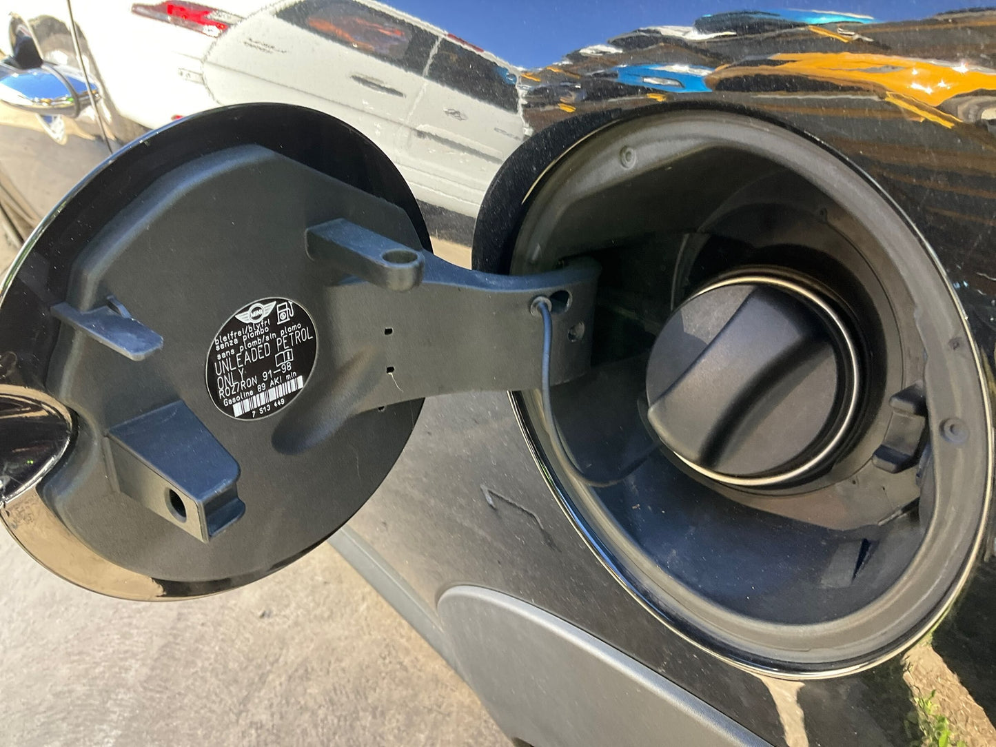 2011 MINI COOPER R55/R56/R57, MAN FOLD TYPE, COLOUR CODED COVER, 03/07-05/15 51162755637 LEFT DOOR MIRROR