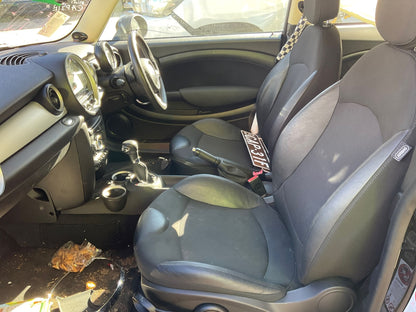 2011 MINI COOPER R55/R56/R57, HATCH, BLACK BUTTONS, CLIMATE CONTROL TYPE, 10/10-05/15 64113457397 HEATER AC CONTROLS