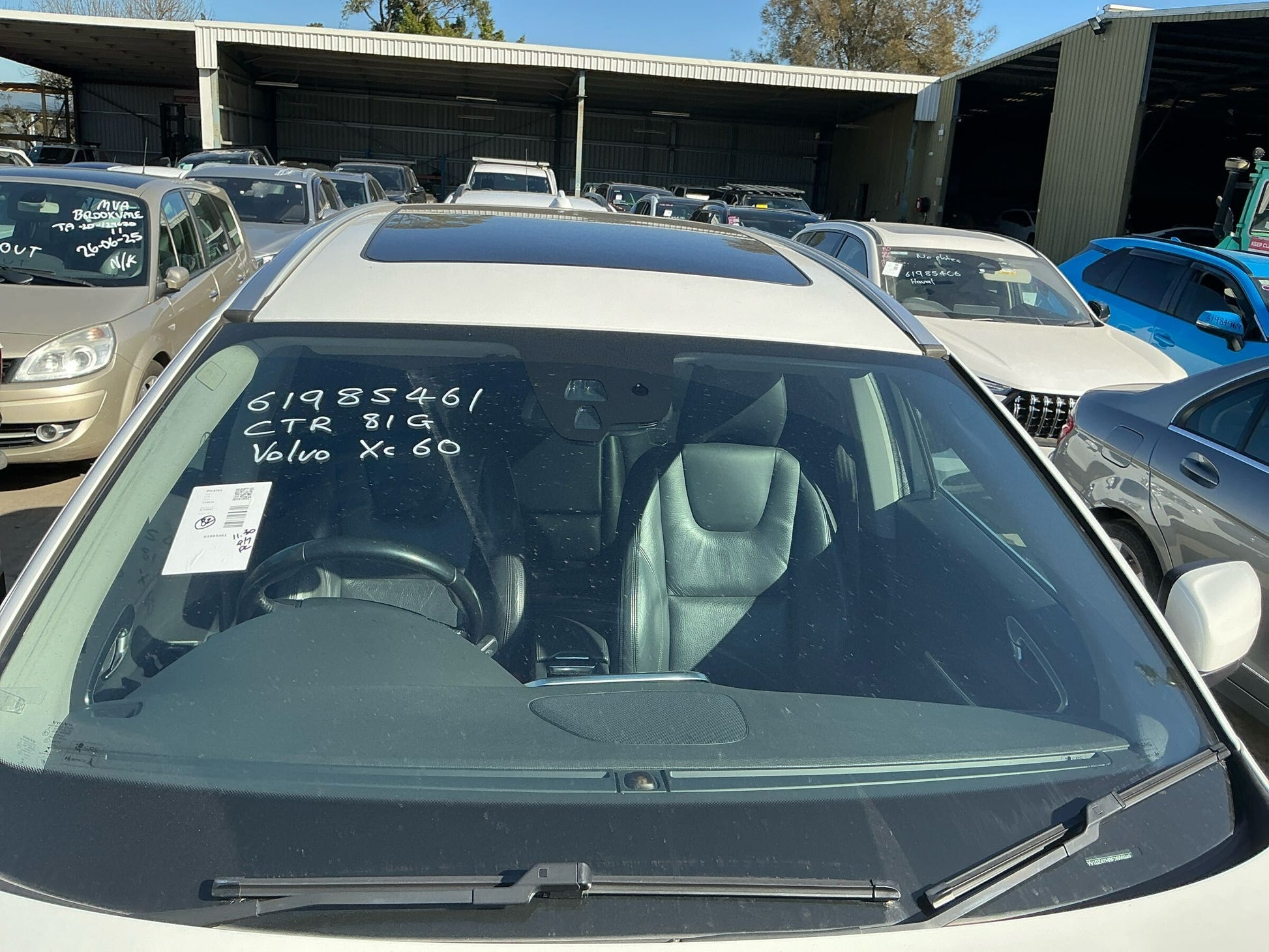 2014 VOLVO XC60 DZ, 02/09-04/17 31217975 LEFT GUARD