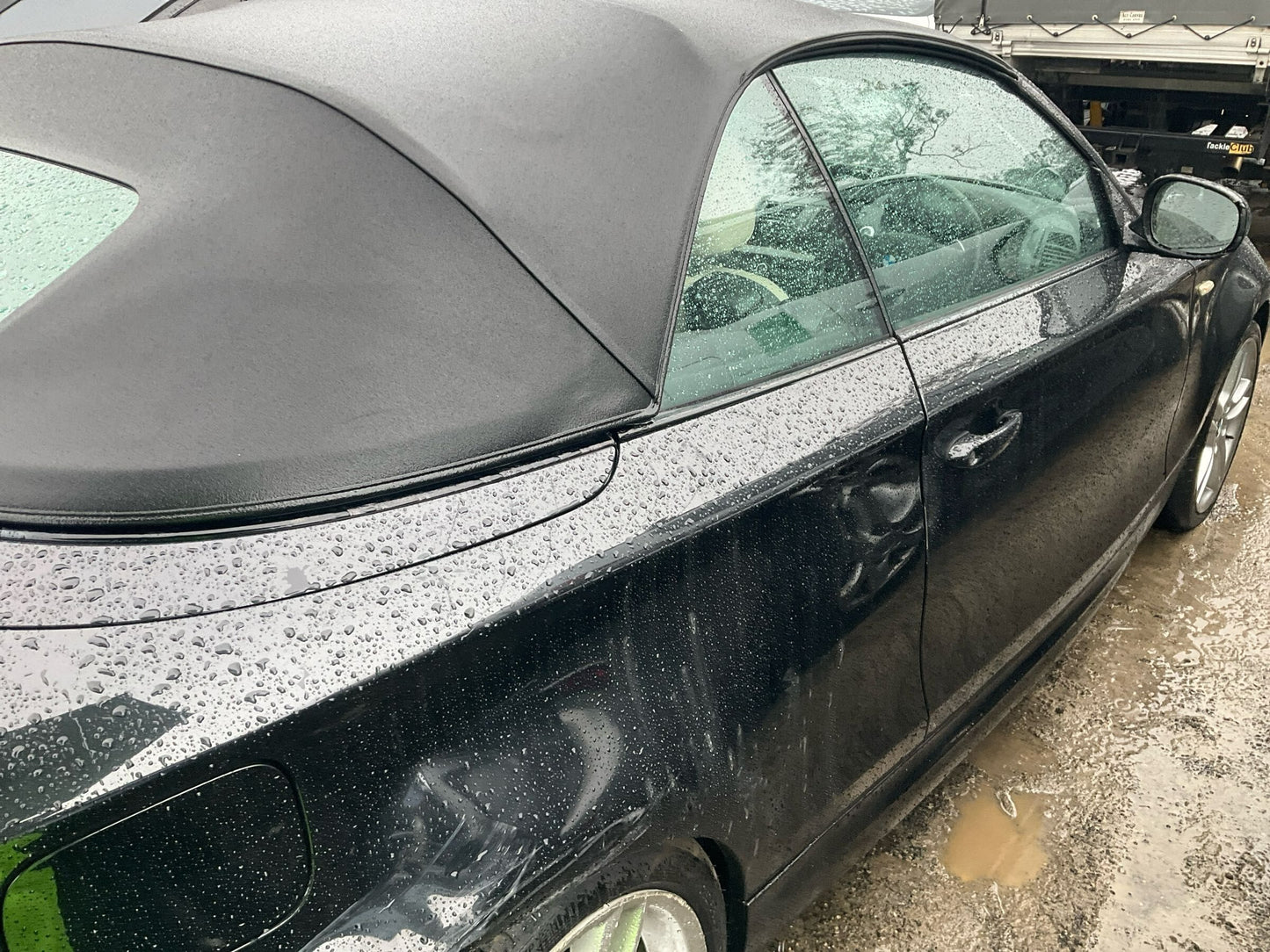 Wrecking 2011 BMW 1 SERIES for Used Parts BM1630