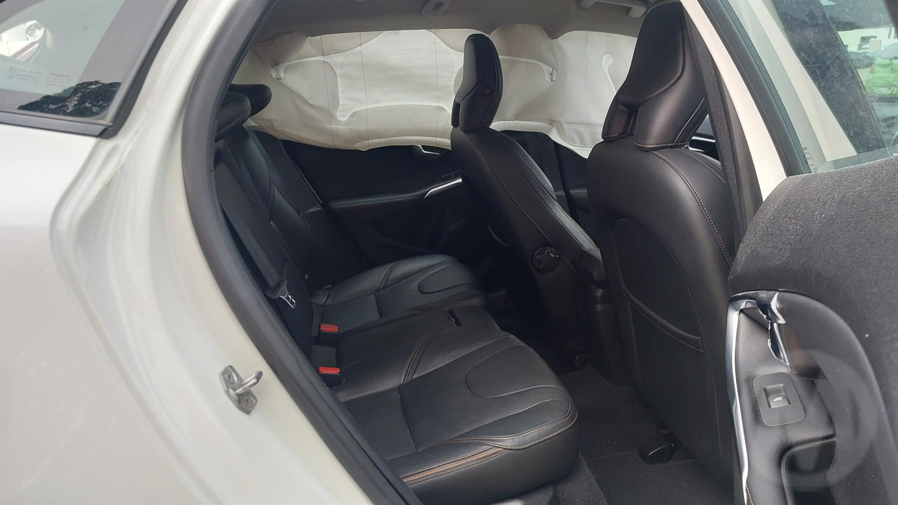 Wrecking 2014 VOLVO S40 for Used Parts VO1629