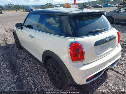 Wrecking 2015 MINI COOPER for Used Parts MN1654