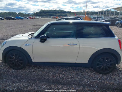 Wrecking 2015 MINI COOPER for Used Parts MN1654