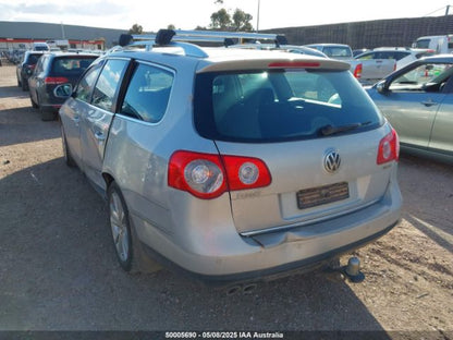 Wrecking 2009 VOLKSWAGEN PASSAT for Used Parts VW1651