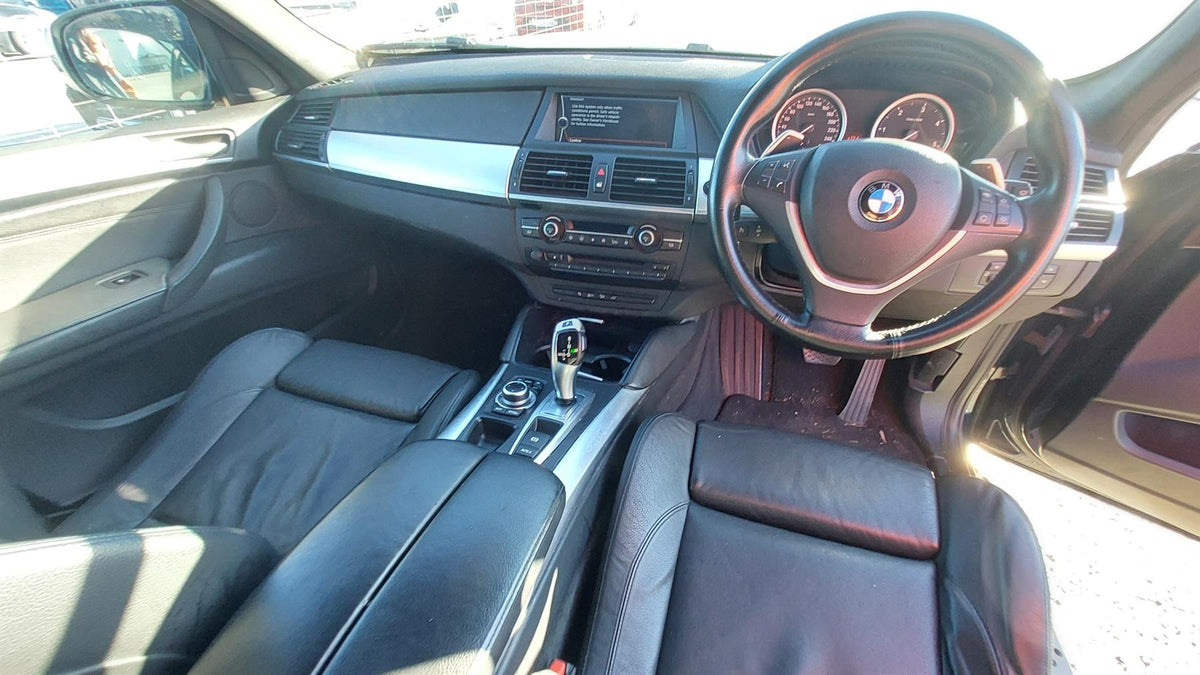 2012 BMW X6 CD PLAYER - 6 DISC IN DASH, E71, 07/08-05/14  RADIO CD DVD SAT TV