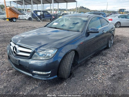 2014 MERCEDES C CLASS RIGHT FRONT DOOR LOCK, C204, COUPE, 05/11-01/15 A2047202835 DOOR BOOT GATE LOCK