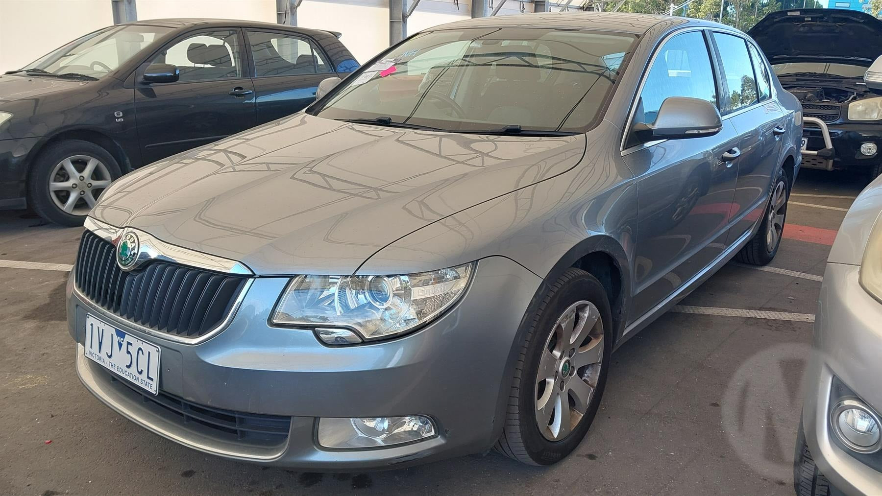 Wrecking 2013 SKODA SUPERB for Used Parts SK1589